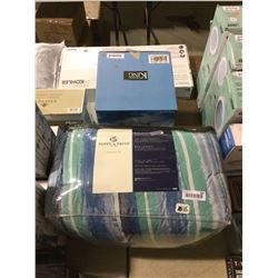 Poppy and Fritz Queen Size Comforter Set