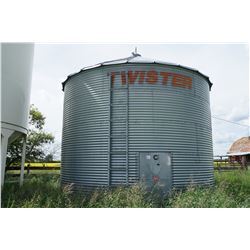 Twister Bin 3300 BU 19' Diameter.  Floor questionable