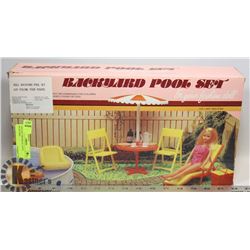 VINTAGE 1968 REGAL GIFTS BACKYARD