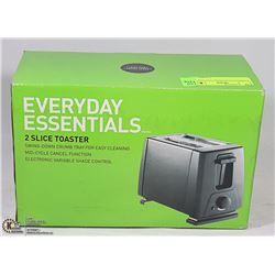 EVERYDAY ESSENTIALS TOASTER