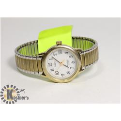 VINTAGE LADIES TIMEX INDIGLO WATCH  (NEEDS BATTERY