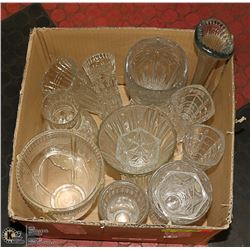 BOX OF DECORATIVE GLASS VASES & MORE
