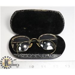 VINTAGE 1960'S GEOMETRIC HEXAGON