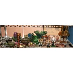 SHELF OF ASSORTED ESTATE GLASSWARE