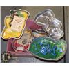 Image 1 : BOX OF ASSORTED WILTON CAKE PANS INCLUDES