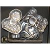Image 1 : BOX OF ASSORTED WILTON CAKE PANS INCLUDES