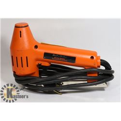 BLACK AND DECKER ELECTRIC STAPLER
