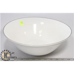 WALLANCE FINE CHINA LARGE BOWL