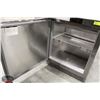 Image 5 : CONTINENTAL STAINLESS STEEL LIFT TOP PREP STATION