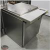 Image 3 : CONTINENTAL STAINLESS STEEL LIFT TOP PREP STATION