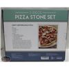 Image 2 : NEW NORDICWARE INT. 3 PIECE PIZZA STONE SET