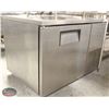 Image 3 : TRUE REFRIGERATED WORK TABLE ON CASTORS