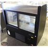 Image 2 : FOGEL 19CU.FT. CURVED GLASS REFRIGERATED DISPLAY