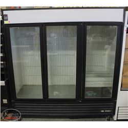 TRUE 3-DOOR GLASS DOOR DISPLAY COOLER