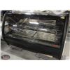 Image 2 : 6' TORREY CURVED GLASS DISPLAY COOLER