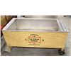 Image 1 : LA CAJA CHINA PORTABLE BBQ PIT PIG ROASTER