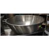 Image 1 : LARGE USED COMMERCIAL WOK 24" X 10"