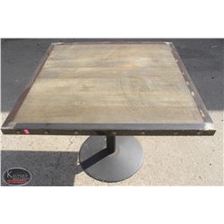 HD LAMINATED RUSTIC-STYLE RESTAURANT TABLE