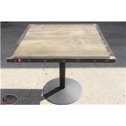 HD LAMINATED RUSTIC-STYLE RESTAURANT TABLE