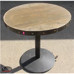 HD LAMINATED RUSTIC-STYLE RESTAURANT TABLE-ROUND