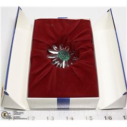 VINTAGE SWAROVSKI CRYSTAL FLOWER NO CHIPS