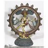 Image 1 : VINTAGE INDIAN DECORATIVE DISPLAY