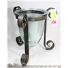 Image 1 : METAL & GLASS PLANT STAND 12" TALL