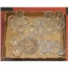 Image 1 : FLAT OF CRYSTAL - 9 WATER GLASSES, 6 LIQUOR GLASS