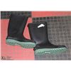 Image 1 : NEW MEN'S SIZE 10 RUBBER BOOTS.  MADE IN CANADA