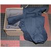 Image 1 : 4 PAIRS OF DAKOTA SIZE 54W COVERALLS