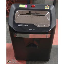 STAPLES TITANIUM CUTTER PAPER SHREDDER
