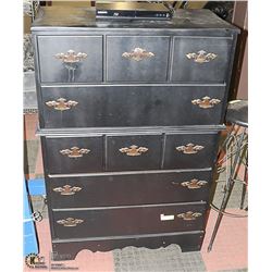 5 DRAWER WOODEN DRESSER WITH BRASS HANDLES.
