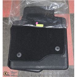 COMPLETE SET OF  2018 FORD F250 CREW CAB FLOOR