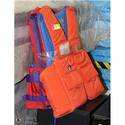2 LIFE VEST SIZE LARGE