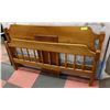 Image 1 : DOUBLE VILAS MAPLE HEAD & FOOTBOARD