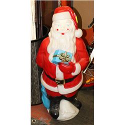 VINTAGE ILLUMINATED SANTA CLAUS ORNAMENT
