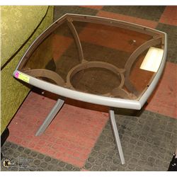 METAL AND GLASS PATIO END TABLE. FURNITURE