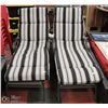 Image 1 : PAIR OF PATIO LOUNGE CHAIRS
