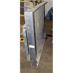 ALUMINUM TRUCK BOX PULL OUT DECK