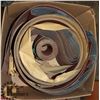 Image 1 : BOX OF SAND PAPER