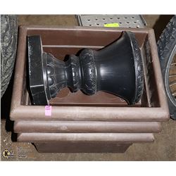 LOT OF 4 PLANTERS
