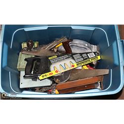 TOTE OF ASSORTED TOOLS