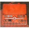 Image 1 : TAP AND DIE SET IN CASE.