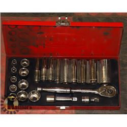 WESTWARD 3/4" RACHET AND SOCKET SET.