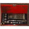 Image 1 : WESTWARD 3/4" RACHET AND SOCKET SET.