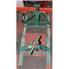 Image 1 : LOT OF 2 HEAVY DUTY GREEN PIPE STANDS