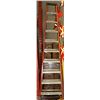 Image 1 : STURDY LIGHTWEIGHT 10' LADDER