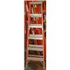 Image 1 : LOUISVILLE LIGHTWEIGHT 6' LADDER