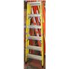 Image 1 : FEATHERLIGHT 6' LADDER
