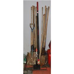 LARGE LOT OF ASSORTED YARD TOOLS